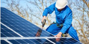 Installation Maintenance Panneaux Solaires Photovoltaïques à Charroux